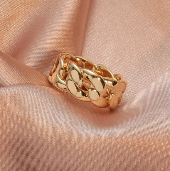 Twist Chainlink Ring ✨️ - Picture 8 of 10